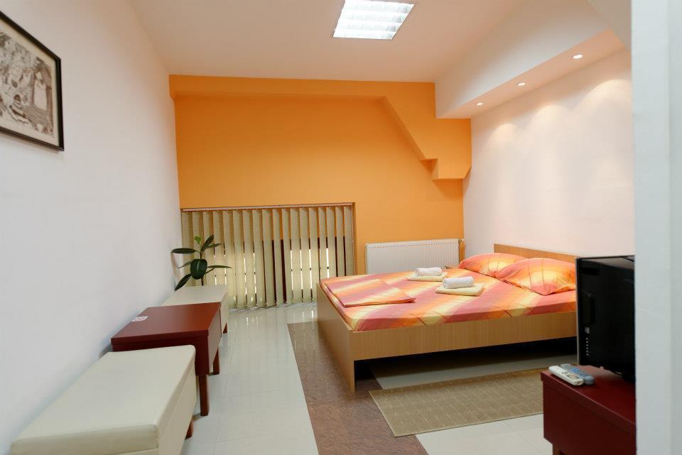 Hostel Paparazzo & Apartmens Kikinda Quarto foto